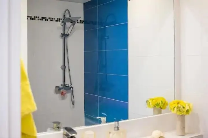 Apartment Qbf Quality Beachfront Torre Del Mar Spain